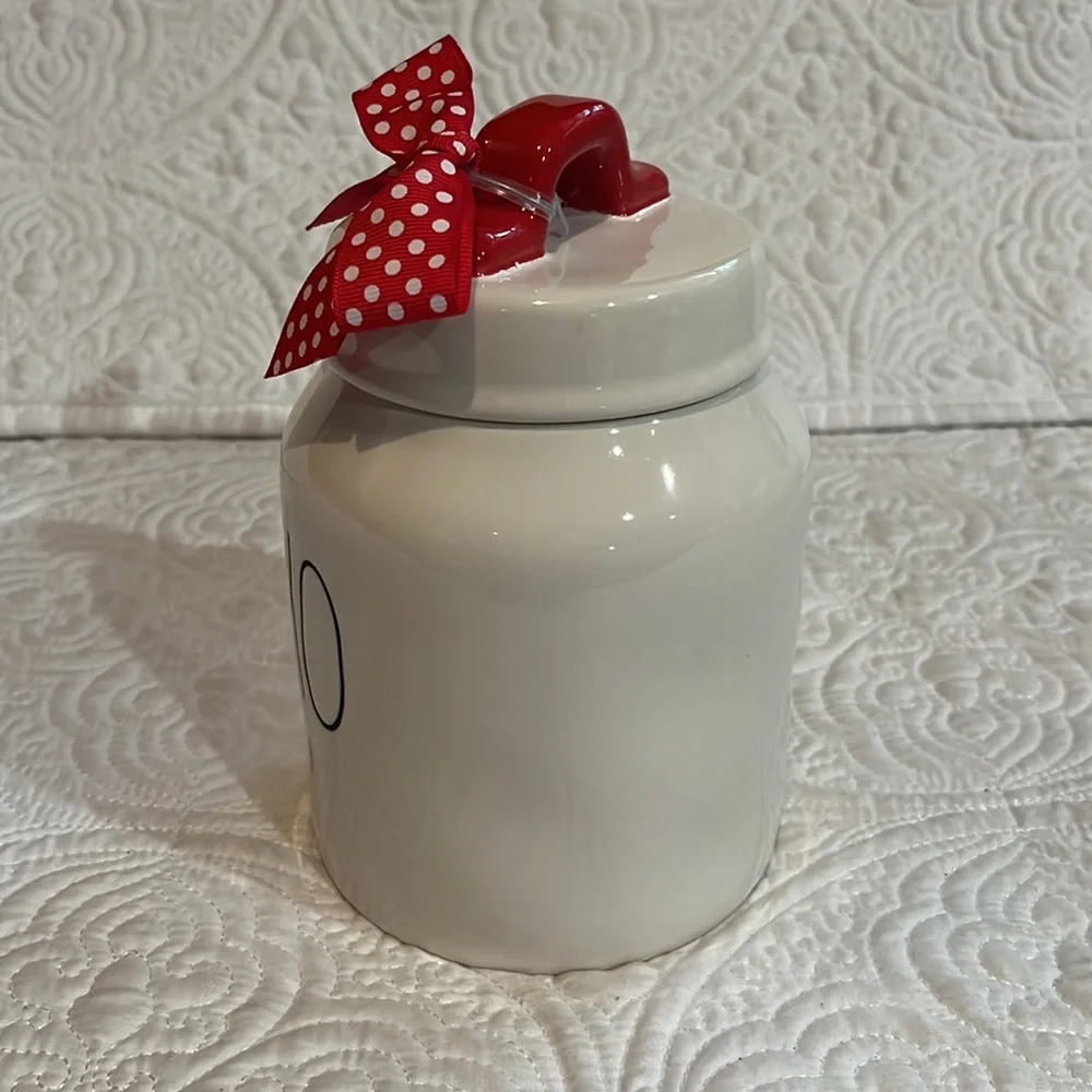 Rae‎ Dunn XOXO canister